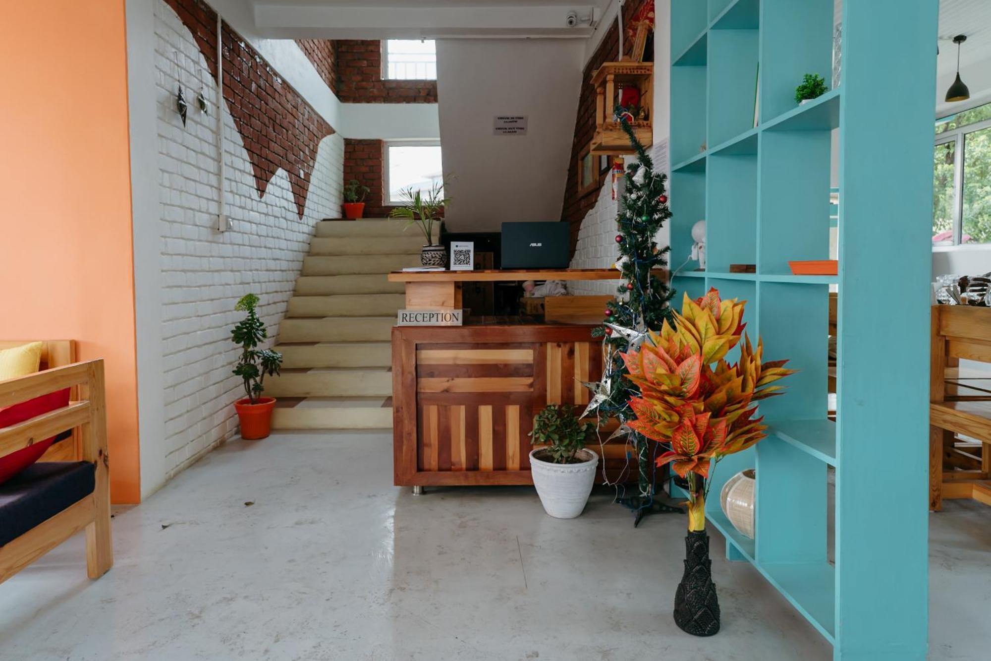 The Hood Hotel Bir  Luaran gambar