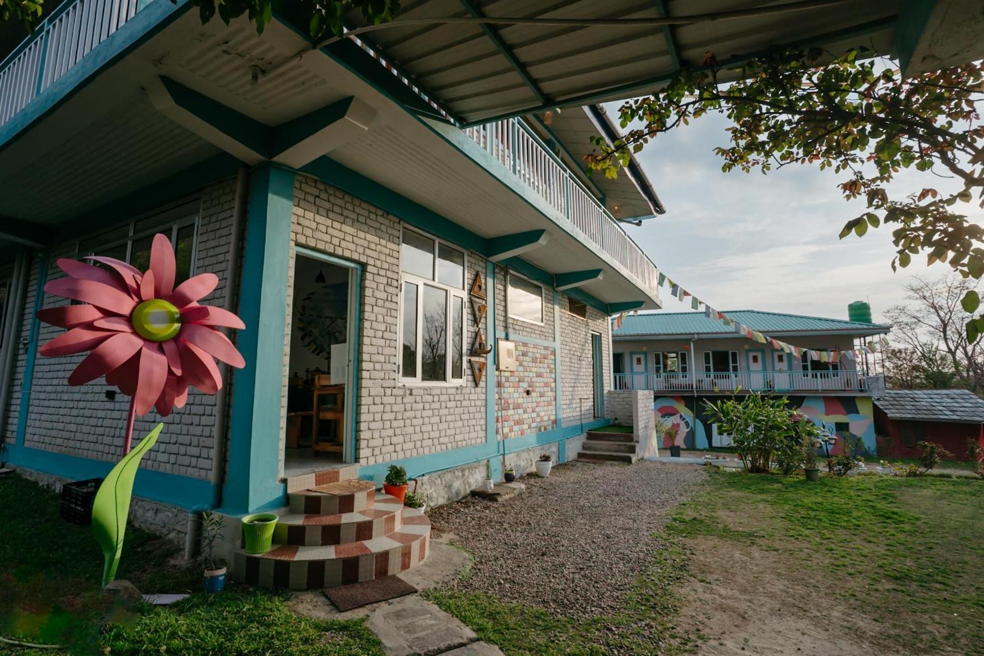 The Hood Hotel Bir  Luaran gambar