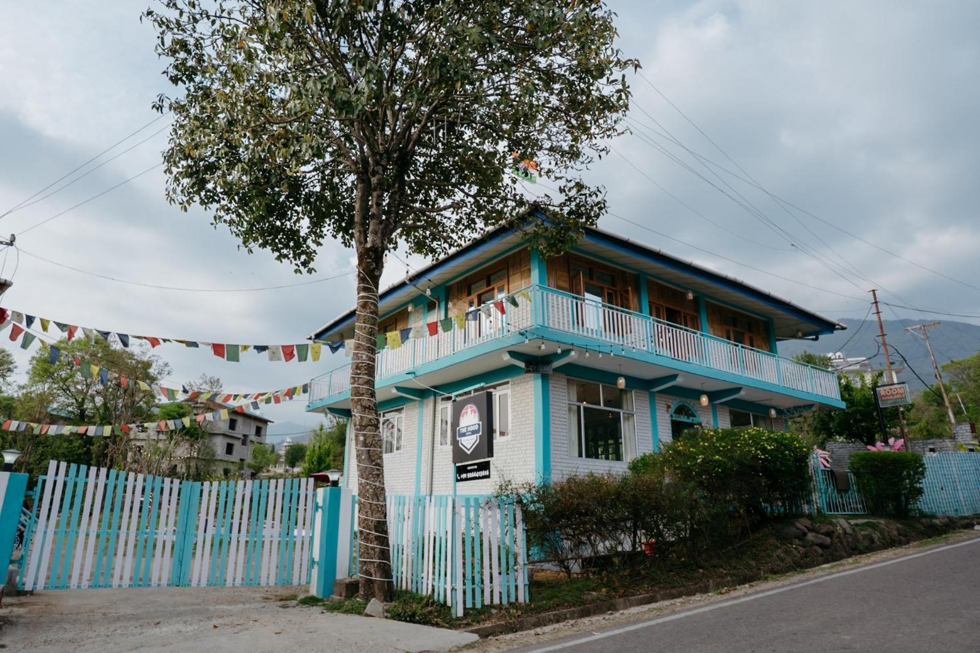 The Hood Hotel Bir  Luaran gambar