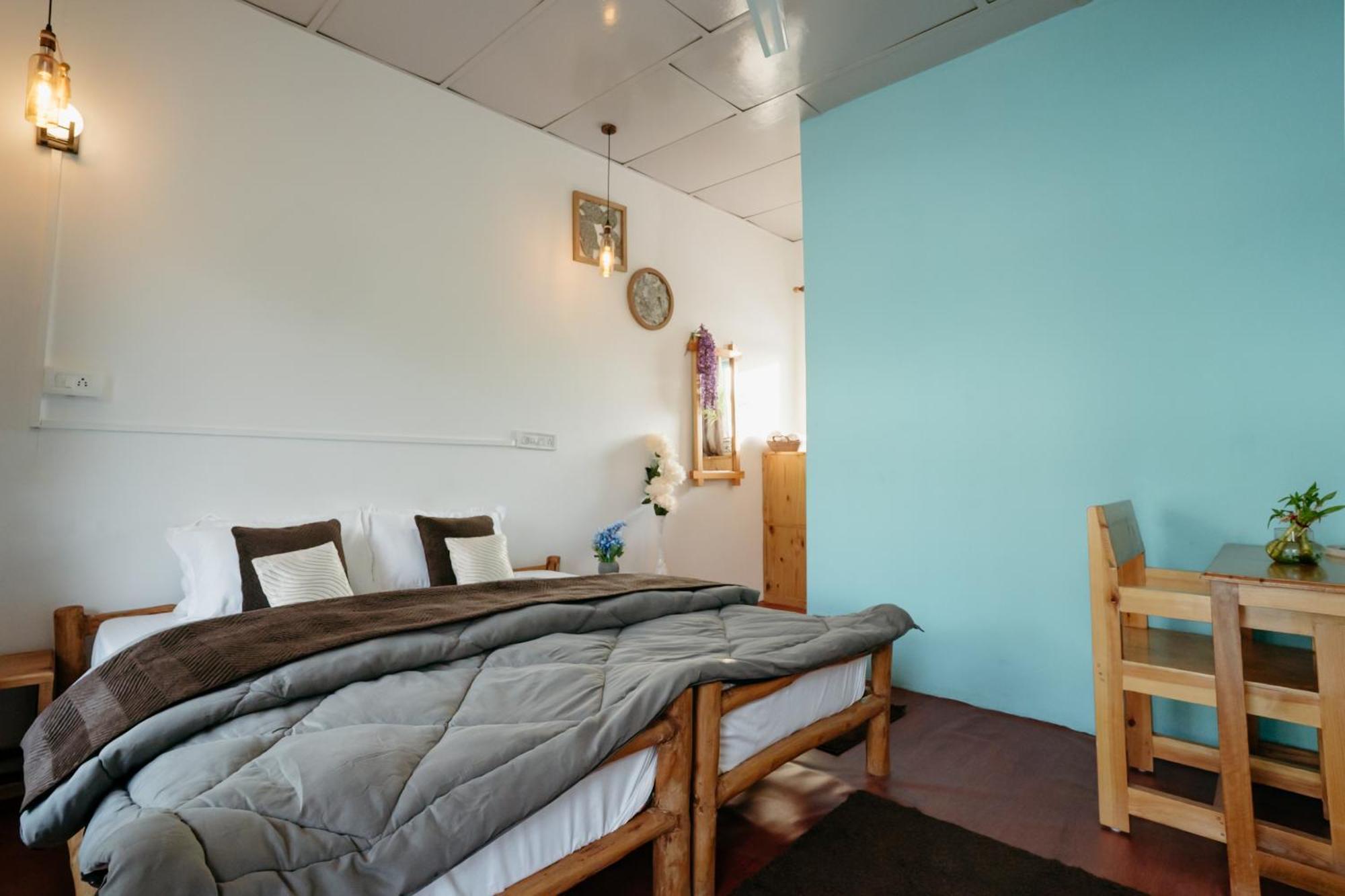 The Hood Hotel Bir  Luaran gambar