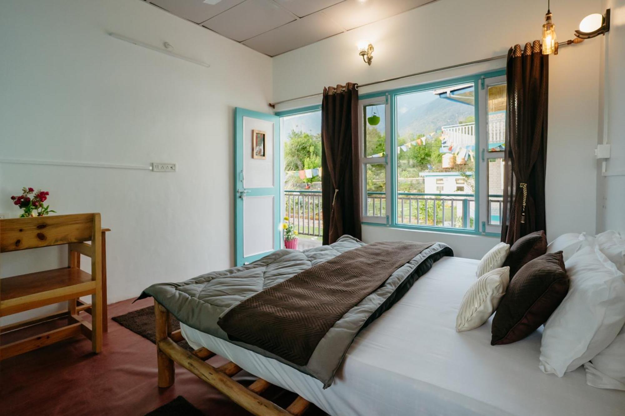 The Hood Hotel Bir  Luaran gambar